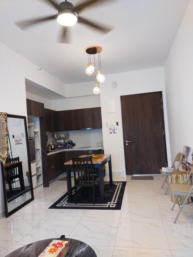 Cmk Troika Apartmen#Free Netflix 코타바하루 외부 사진