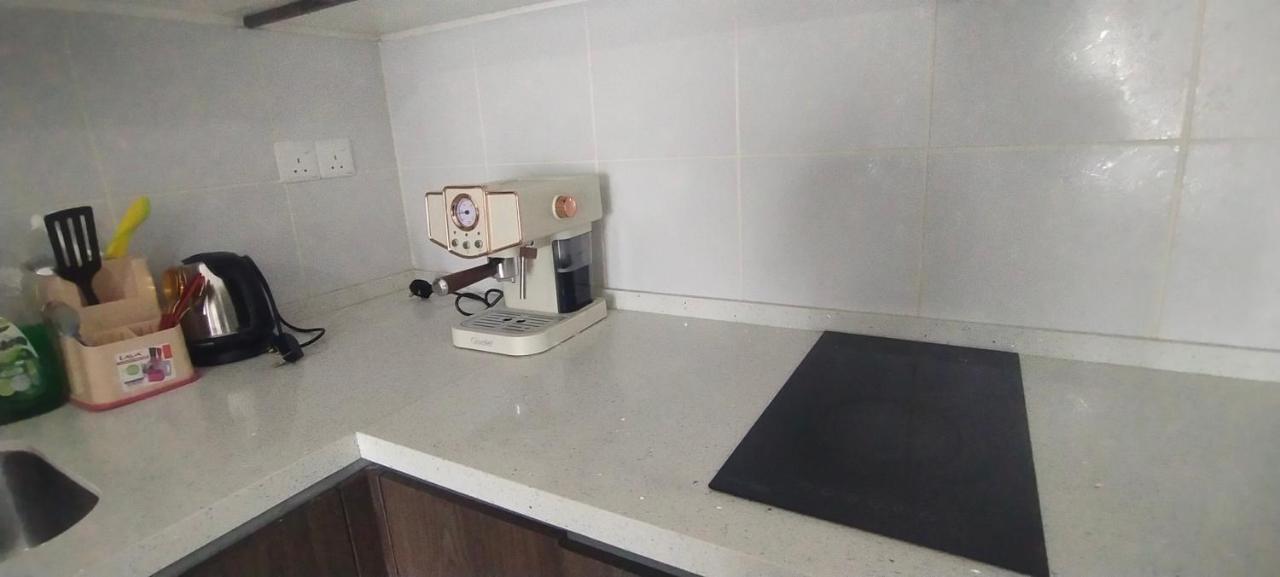 Cmk Troika Apartmen#Free Netflix 코타바하루 외부 사진